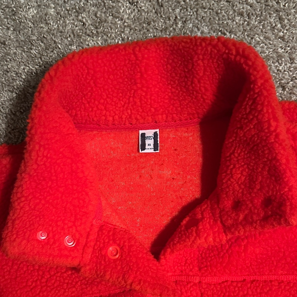 Old Navy Red Women's Jacket - Picture 2 of 3